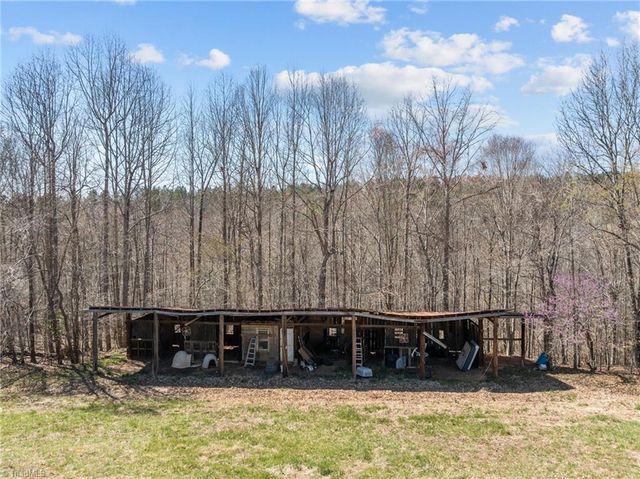 202 Roby Fulk Road, Pinnacle, NC 27043