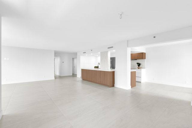 2001 N Ocean Boulevard 502, Boca Raton, FL 33431