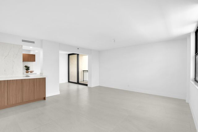 2001 N Ocean Boulevard 502, Boca Raton, FL 33431