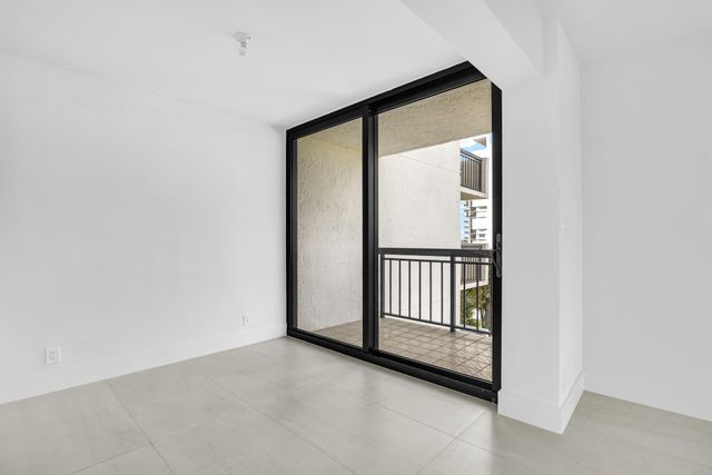 2001 N Ocean Boulevard 502, Boca Raton, FL 33431