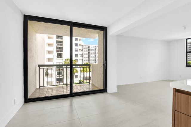 2001 N Ocean Boulevard 502, Boca Raton, FL 33431