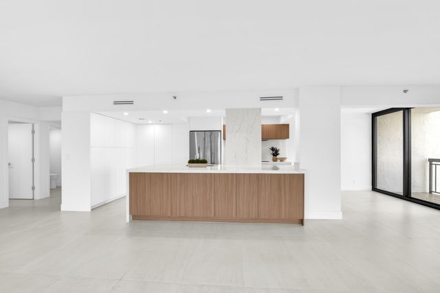 2001 N Ocean Boulevard 502, Boca Raton, FL 33431