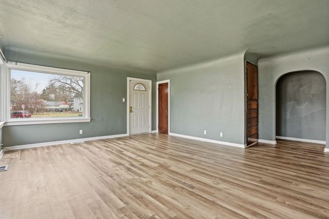 332 Bullock Street, Saginaw, MI 48602