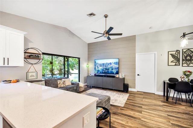 5568 American Circle, Delray Beach, FL 33484