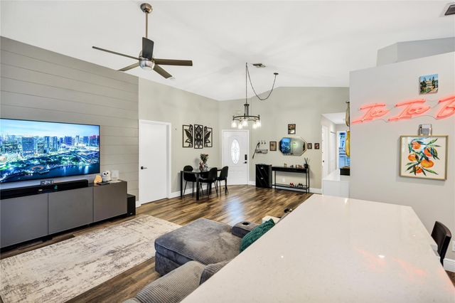 5568 American Circle, Delray Beach, FL 33484