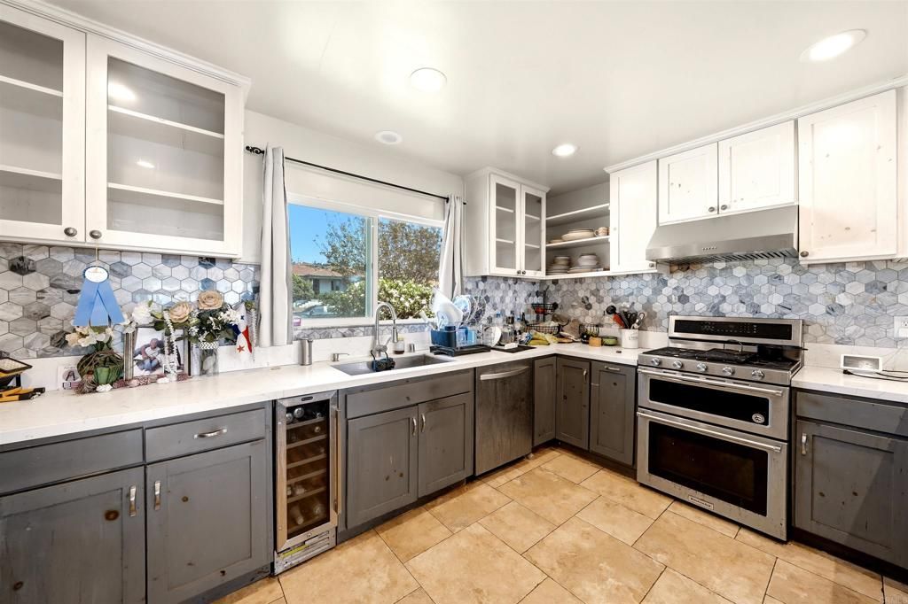 2660 Blackton Drive, San Diego, CA 92105 — exterior