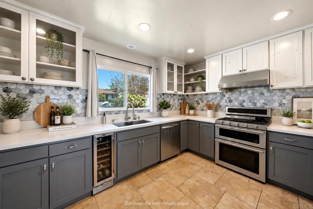 2660 Blackton Drive, San Diego, CA 92105 — photo 2