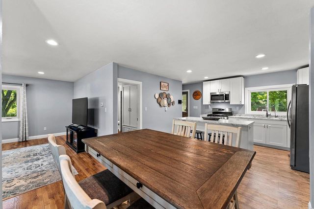 1565 RIVERSIDE DRIVE, Suamico, WI 54173