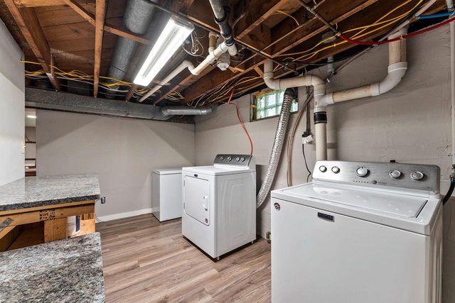 1565 RIVERSIDE DRIVE, Suamico, WI 54173