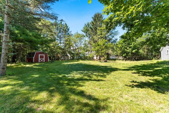 1565 RIVERSIDE DRIVE, Suamico, WI 54173