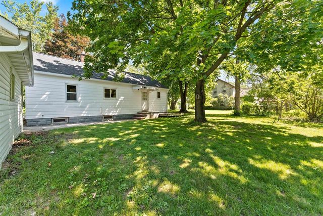 1565 RIVERSIDE DRIVE, Suamico, WI 54173