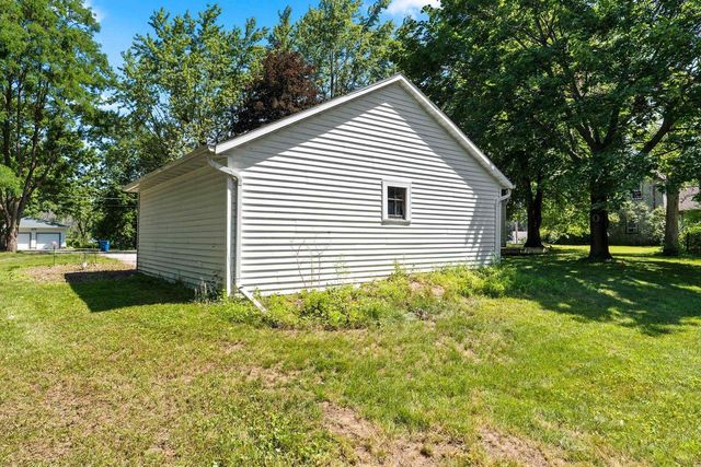 1565 RIVERSIDE DRIVE, Suamico, WI 54173