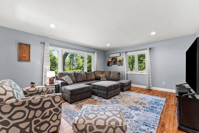 1565 RIVERSIDE DRIVE, Suamico, WI 54173