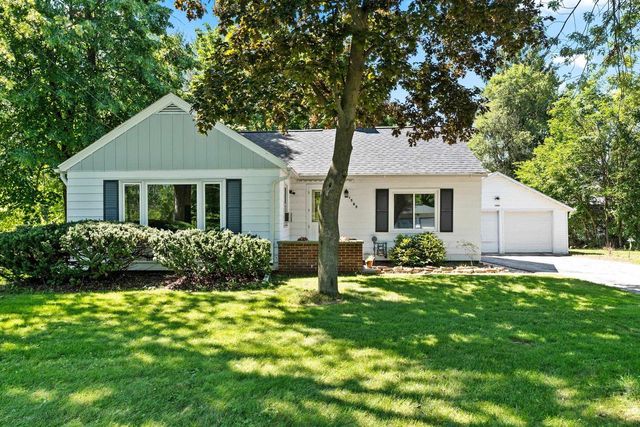 1565 RIVERSIDE DRIVE, Suamico, WI 54173