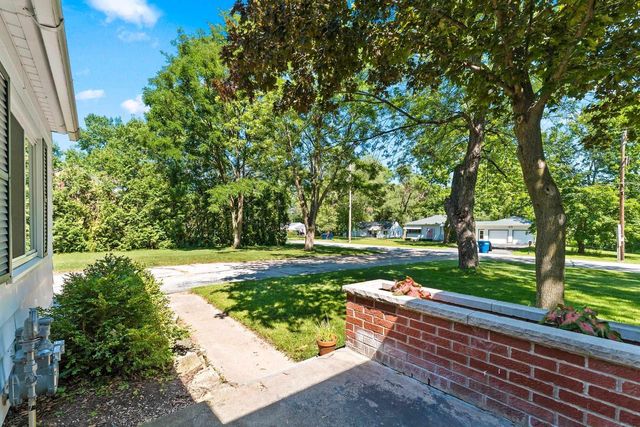 1565 RIVERSIDE DRIVE, Suamico, WI 54173