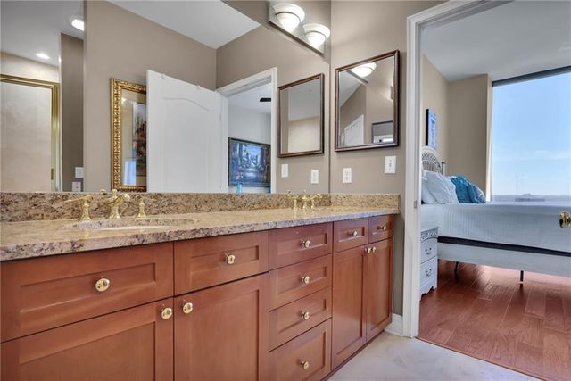 2828 Peachtree Road NW 1901, Atlanta, GA 30305