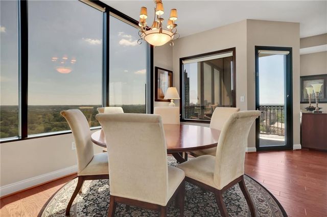 2828 Peachtree Road NW 1901, Atlanta, GA 30305