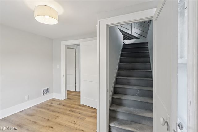 670 Comstock Street NW, Warren, OH 44483