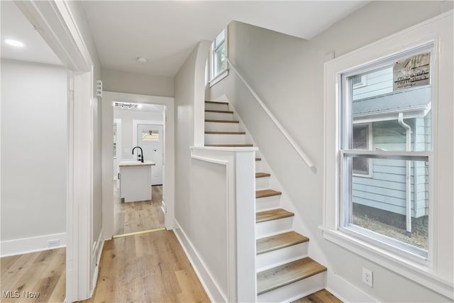 670 Comstock Street NW, Warren, OH 44483