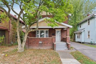 670 Comstock Street NW, Warren, OH 44483