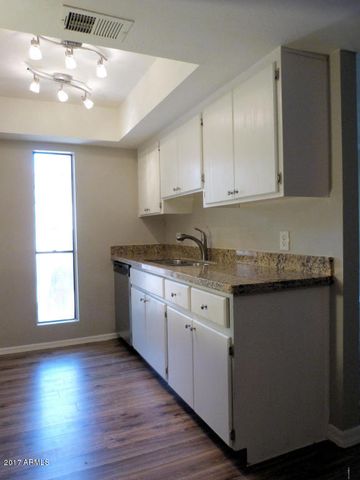 3131 W Cochise Drive Unit 207, Phoenix, AZ 85051