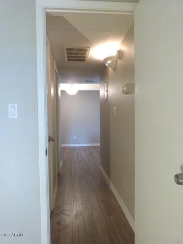 3131 W Cochise Drive Unit 207, Phoenix, AZ 85051