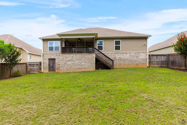 304 Kendall Court, Perry, GA 31069