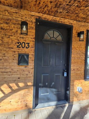 203 N Chestnut Street, Pittsburg, KS 66762