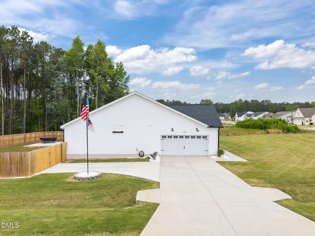 671 Howards Crossing Drive, Wendell, NC 27591