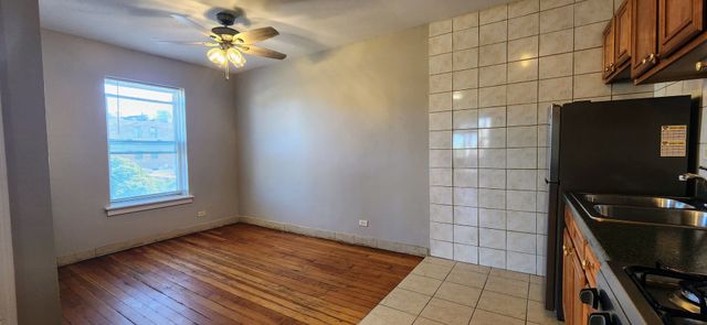 4764 N Virginia Avenue 206, Chicago, IL 60625