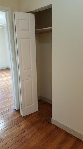4764 N Virginia Avenue 206, Chicago, IL 60625