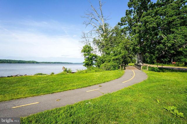 2007 COOL SPRING DR, Alexandria, VA 22308