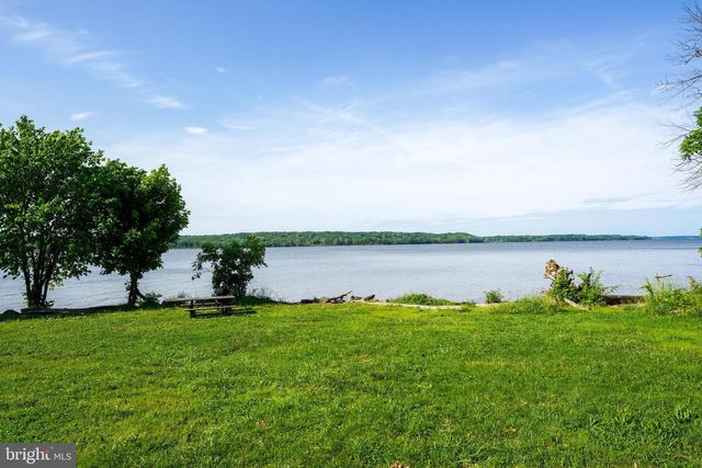 2007 COOL SPRING DR, Alexandria, VA 22308