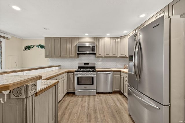 807 S Franklin Street, Winamac, IN 46996