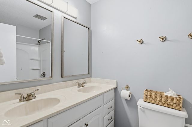 2711 Pomona Court, Indianapolis, IN 46268