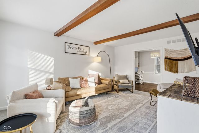 2711 Pomona Court, Indianapolis, IN 46268