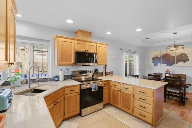 184 Keystone Way, Eagle Point, OR 97524