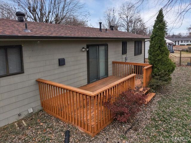 2180 N Pointe Lane, Florissant, MO 63031