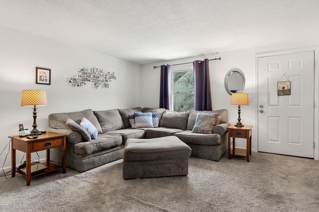 4 Gunstock Ridge, Merrimack, NH 03054