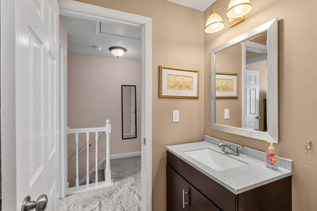 4 Gunstock Ridge, Merrimack, NH 03054