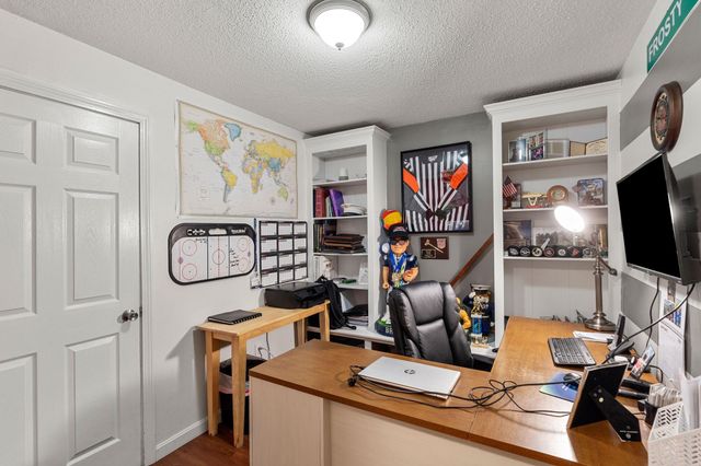 4 Gunstock Ridge, Merrimack, NH 03054