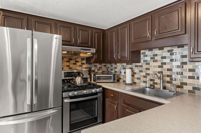 4 Gunstock Ridge, Merrimack, NH 03054