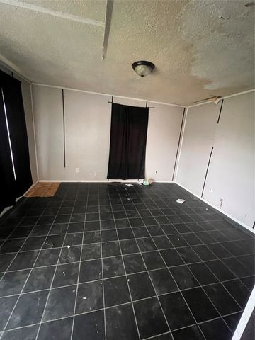 206 3rd Street, Hillsboro, TX 76645