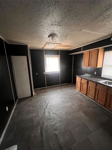 206 3rd Street, Hillsboro, TX 76645