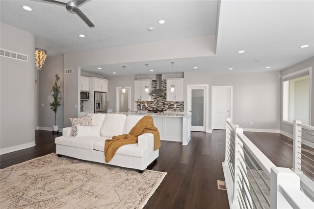 861 82nd Court, West Des Moines, IA 50266