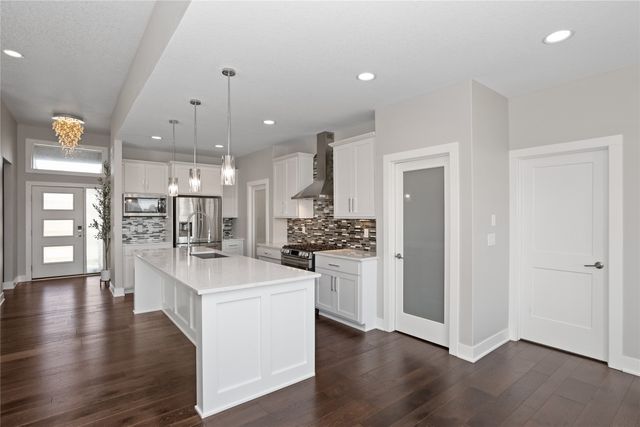 861 82nd Court, West Des Moines, IA 50266