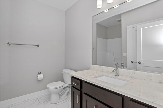 861 82nd Court, West Des Moines, IA 50266