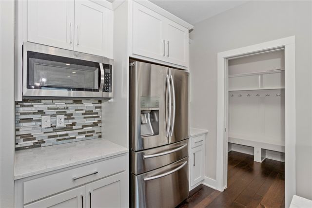 861 82nd Court, West Des Moines, IA 50266