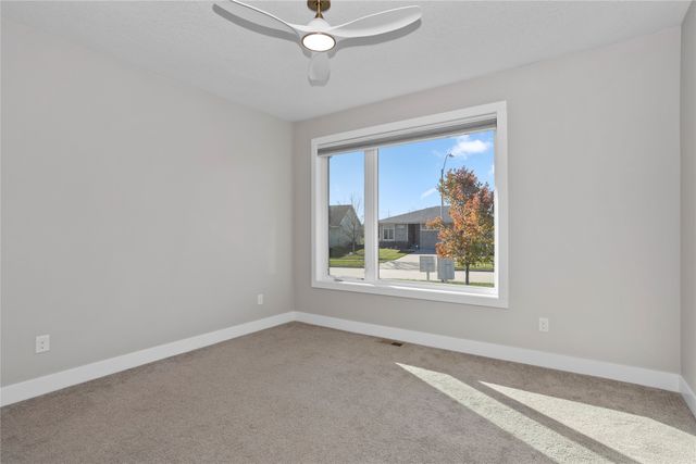 861 82nd Court, West Des Moines, IA 50266