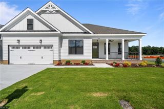 2239 Captiva LN, Chesapeake, VA 23321